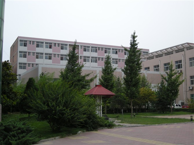  p data-id="gnbyrd99q5">藁城区第一中学,简称藁城一中,原 a target=