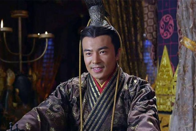 更始帝刘玄推翻了王莽政权，为何最后是刘秀成为东汉开国皇帝？_百科TA说