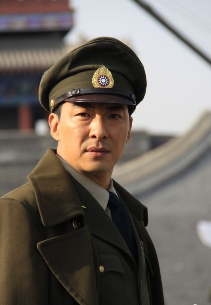  p>郝平,1970年2月19日出生于陕西省西安市,中国内地男演员,毕业于 a