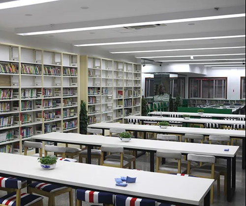  p></p></a>平阳县图书馆,位于浙江省 a target="_blank" href="/item/温州市