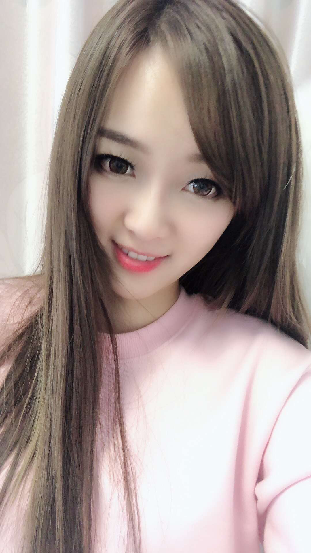  p data-id="gnaobw6g7k">一凌,女,陌陌主播. /p>