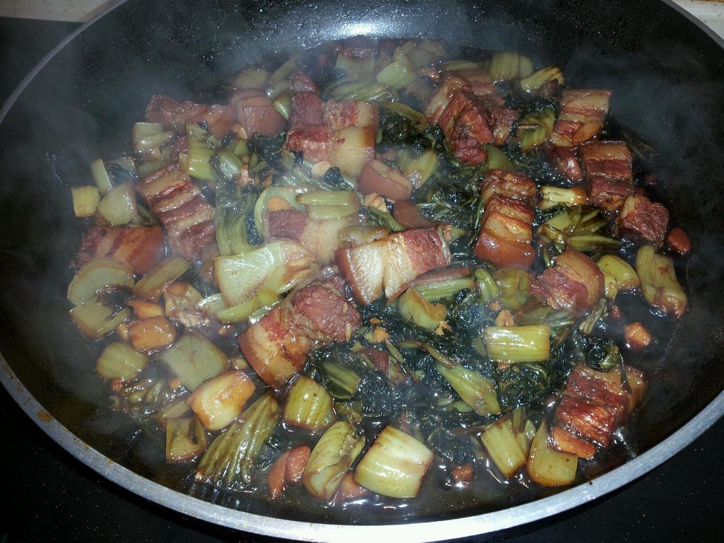 咸菜焖红烧肉
