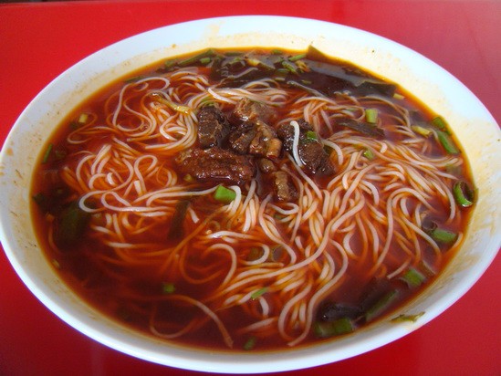 泰式鸡肉米粉汤