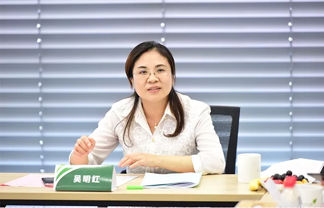 工程专家, a target="_blank" href="/item/中国工程院院士/5925613"