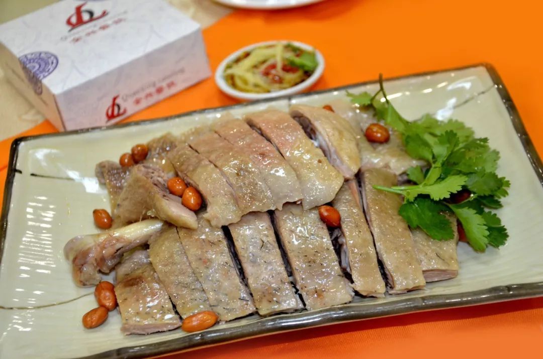 g6j">白切鸭是广东省 a target="_blank" href="/item/湛江市/425574"