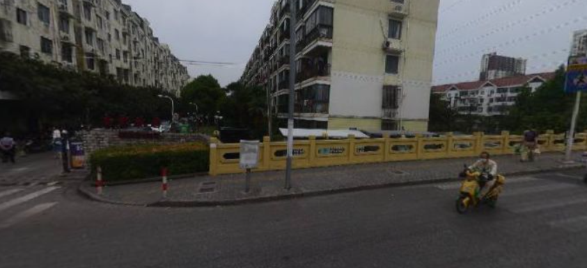  p data-id="gn3fc6u9fe">南郊花园(公寓)位于上海市浦东周浦,由 a