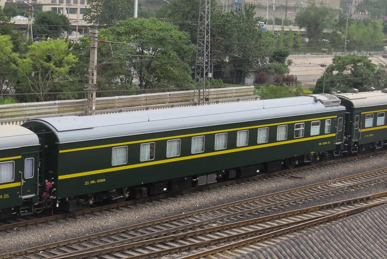  p>直达特快列车简称直特,是 a target="_blank" href="/item/中国