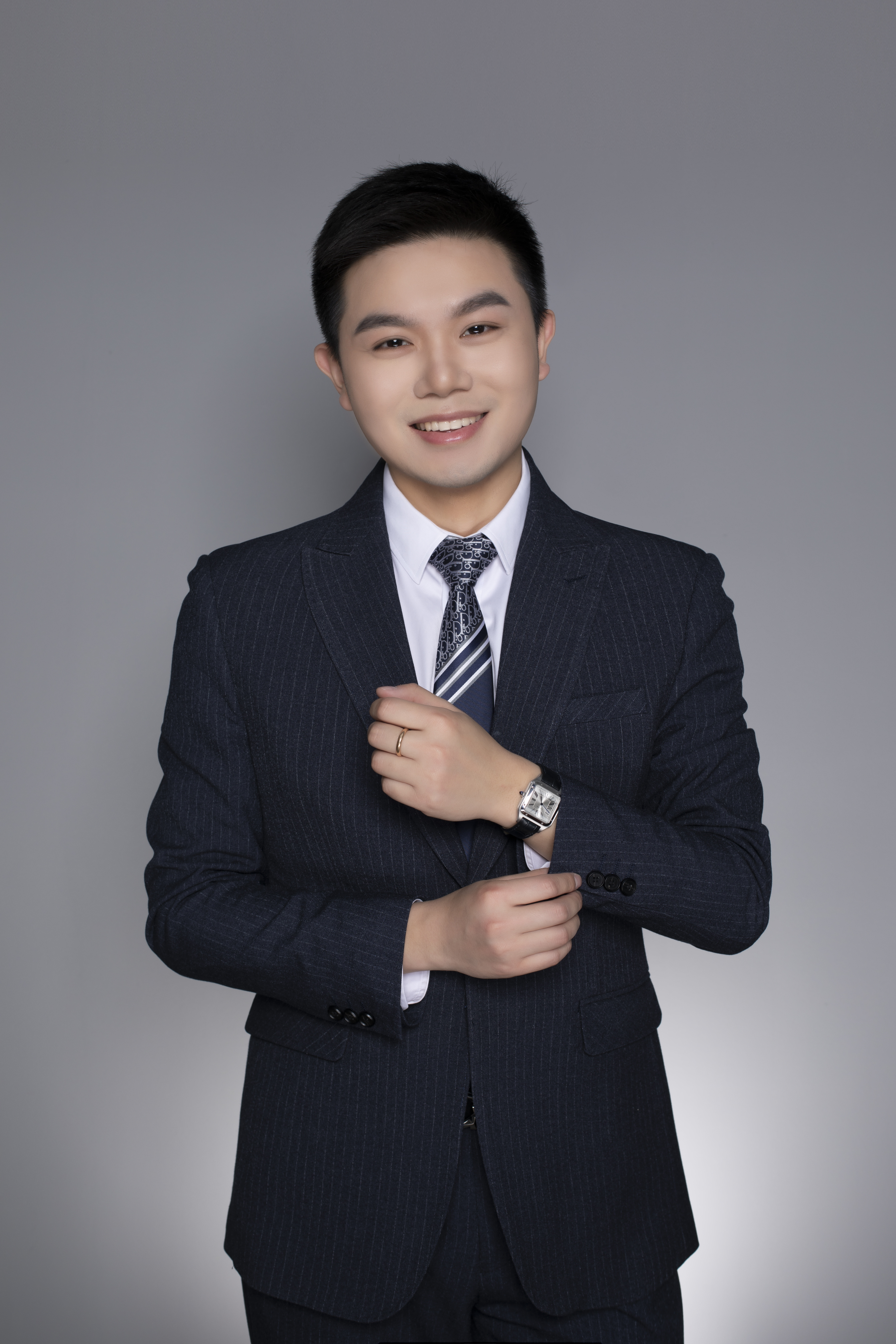  p>沈斌楠,男,中共党员,硕士研究生学历,上海申浩律师事务所律师,湖州