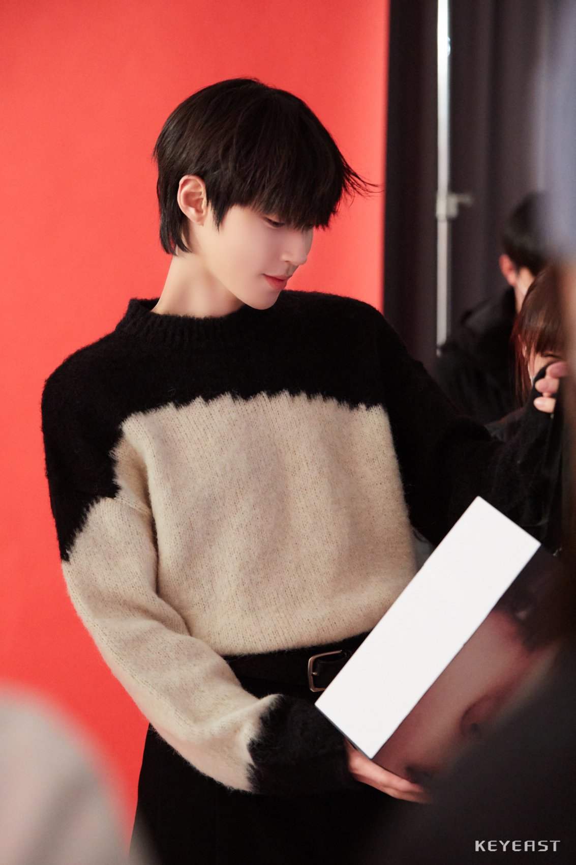  p data-id="gnwr6b7aqo">黄寅烨,1991年1月19