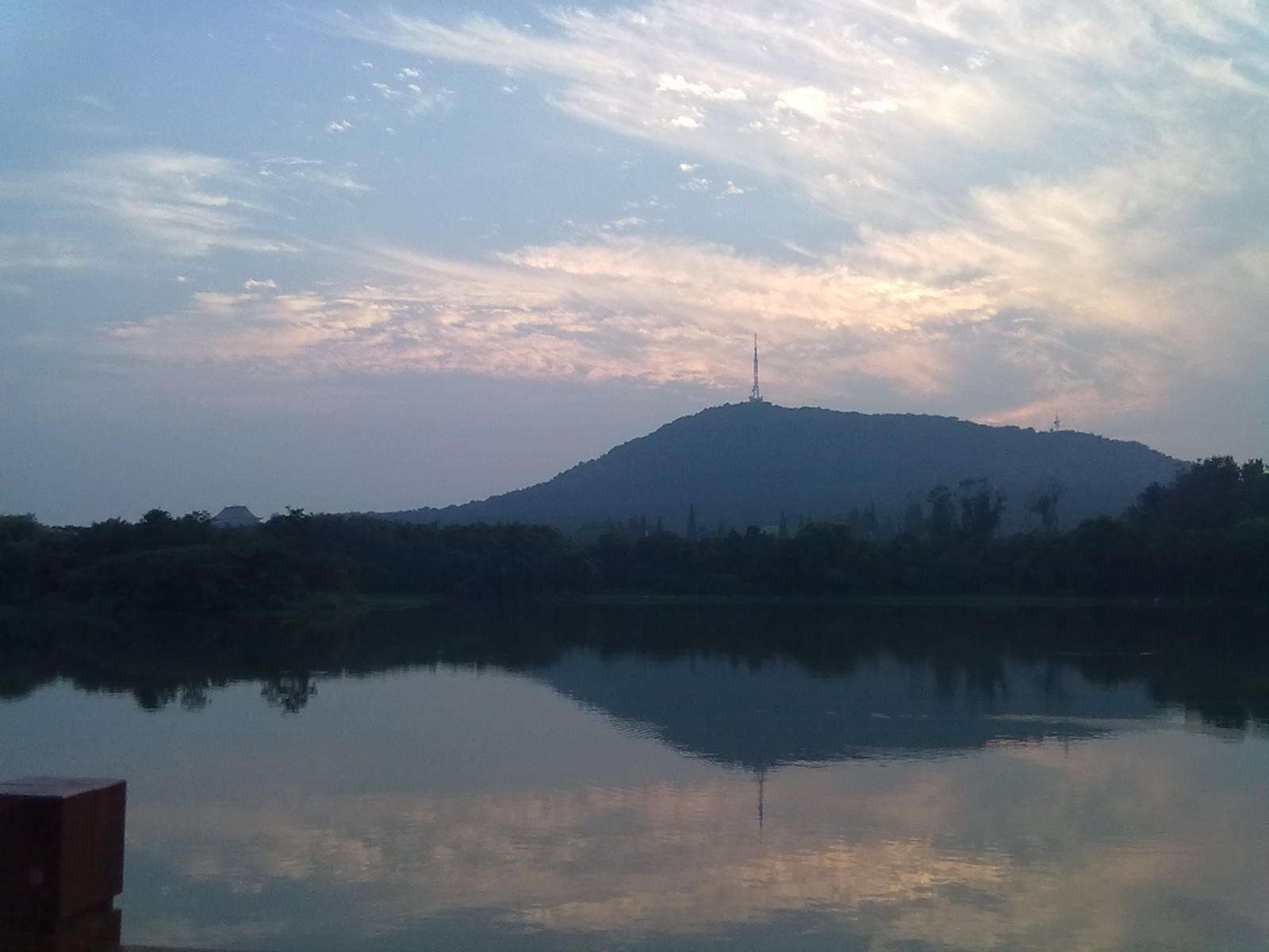  p>小蜀山位于五十里 a target="_blank" href=