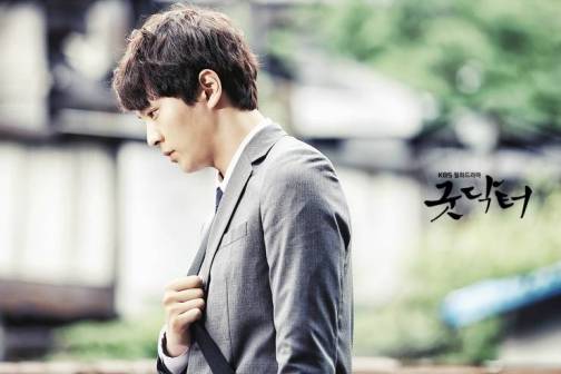 《good doctor》中饰演朴施温