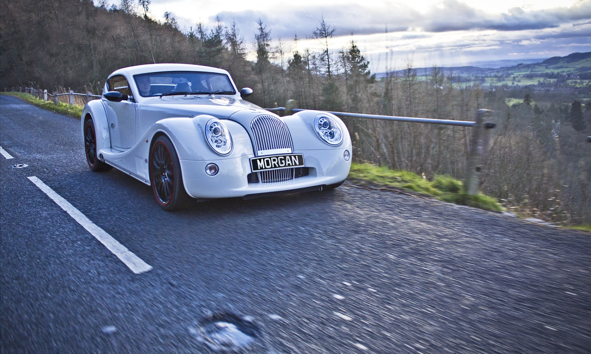  p>摩根汽车公司是一家有100年历史的英国汽车公司.