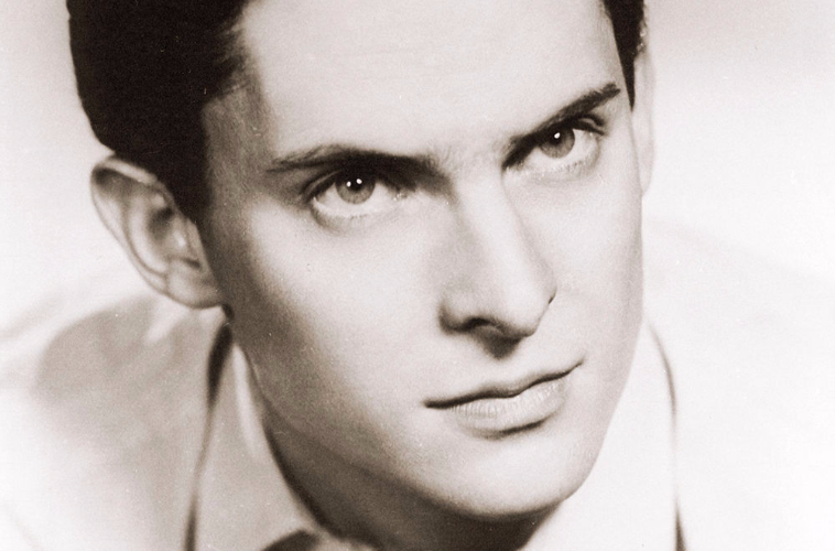  p>杰里米·布雷特(jeremy brett,1933年11月3日-1995年9月12日),又译