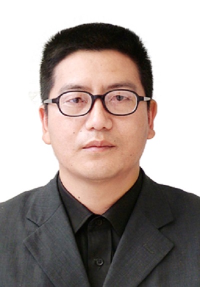  p>王银龙,男,汉族,1967年9月生,云南省隆阳区人,民建会员,1993年8月