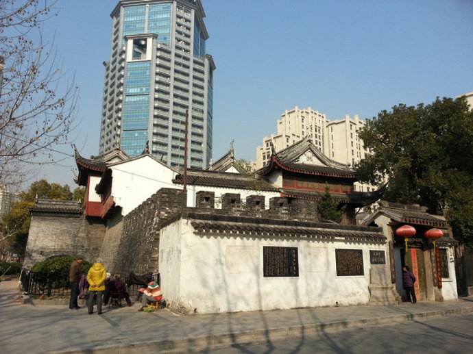  p>大镜关帝庙位于 a target="_blank" href="/item/黄浦区/1633576"