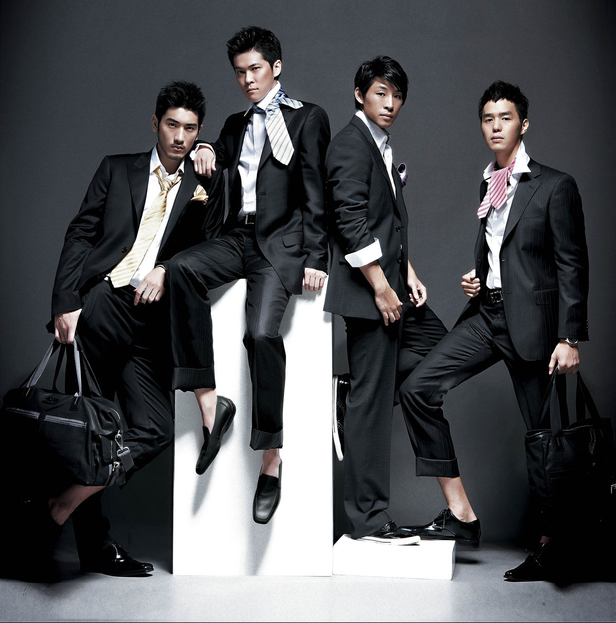 中国台湾男演员,组合 a target="_blank" href="/item/时尚f4/5506875