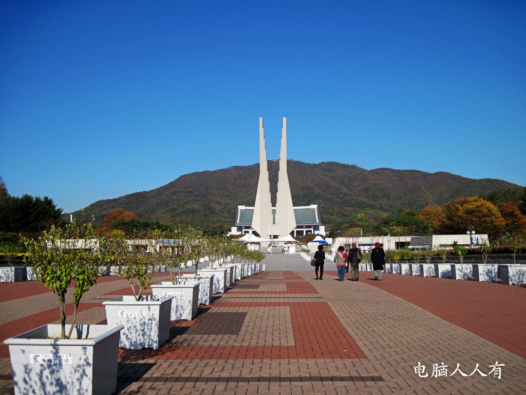  p>韩国战争纪念馆(或称首尔朝鲜战争纪念馆,首尔战争纪念馆),是位于