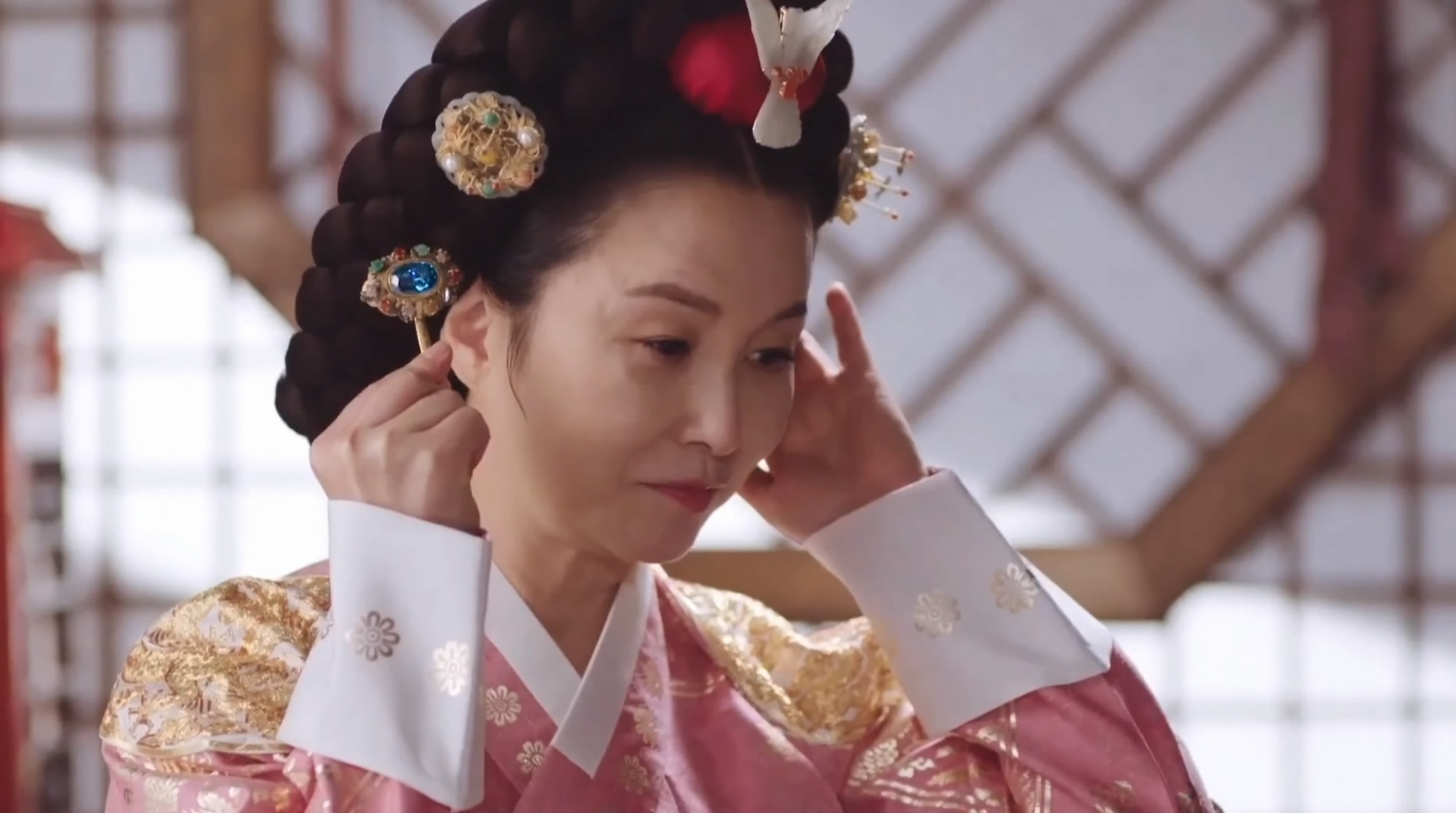  p>文定王后尹氏( a target="_blank" href="/item/朝鲜语/1695630"