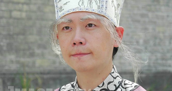 a pillow case of mystery