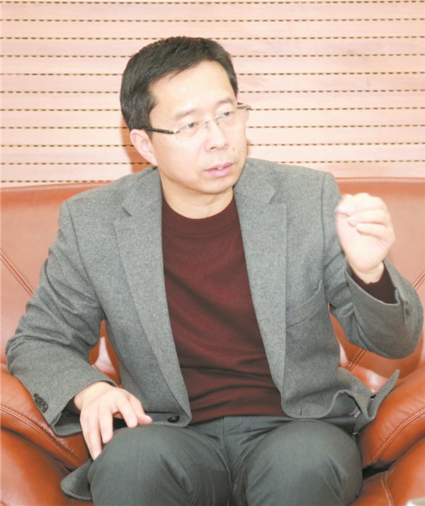  p>宋鲁郑,1969年出生于河南 a target="_blank" href="/item/郑州