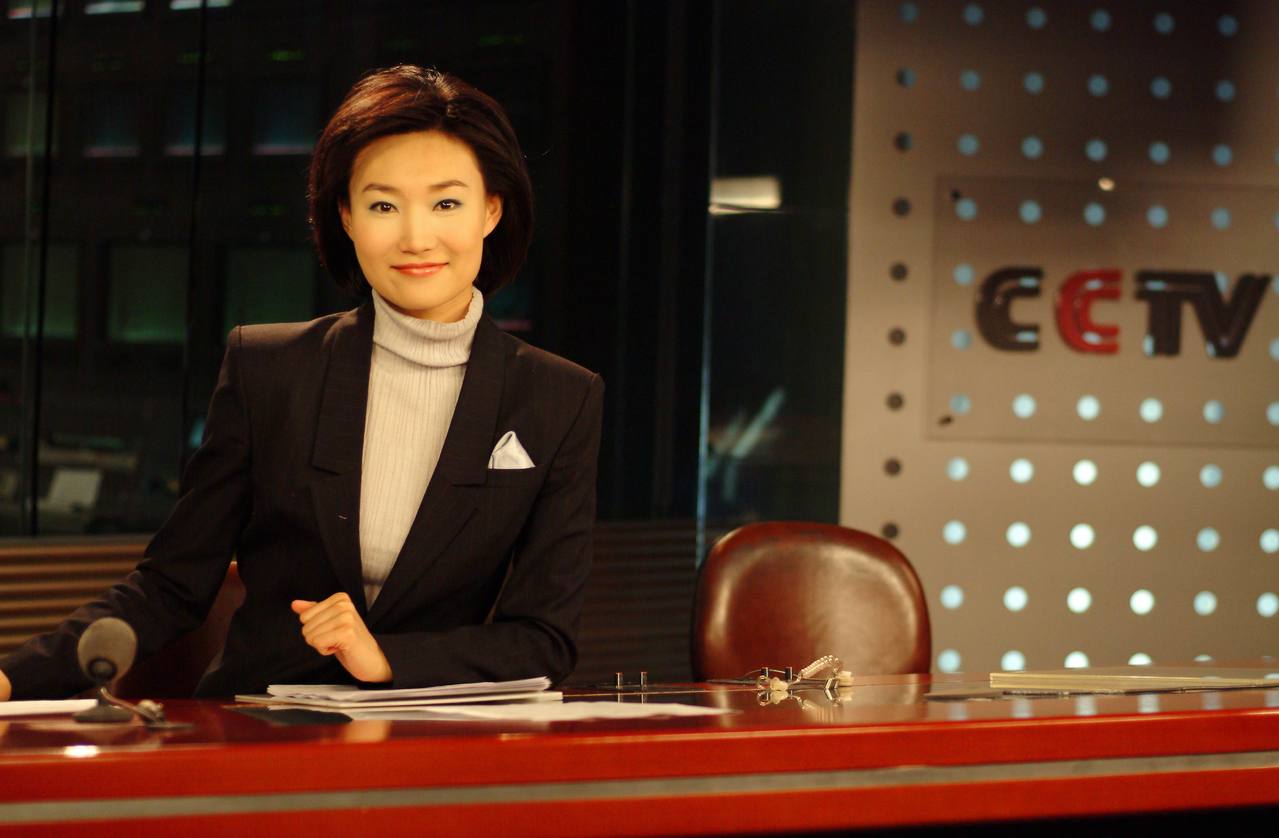  p data-id="gnt1zyqfc2">李梓萌,原名李萌,女,1977年7月出生于辽宁省