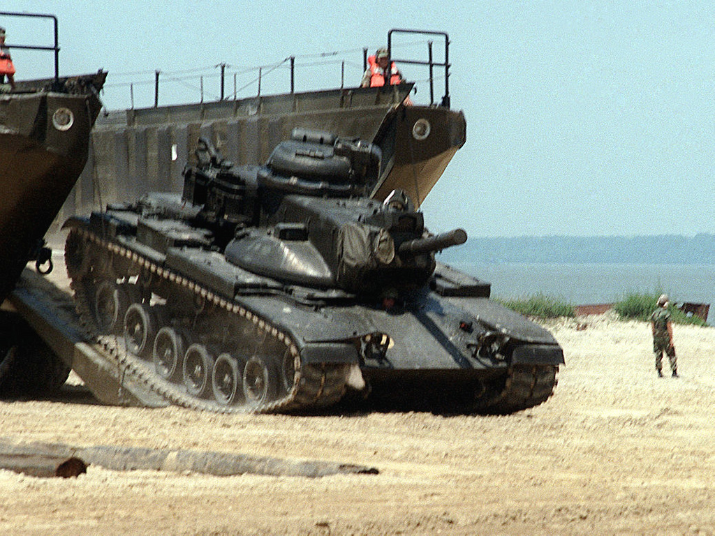  p>m60主战坦克(英文:m60 main battle tank,绰号:patton ,译文:巴顿)