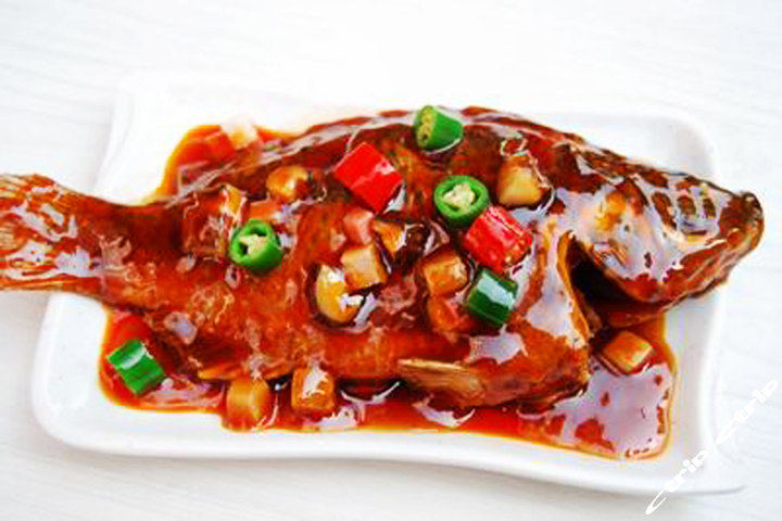 海鱼红烧