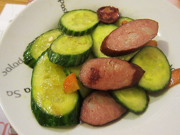 黄瓜炒红肠