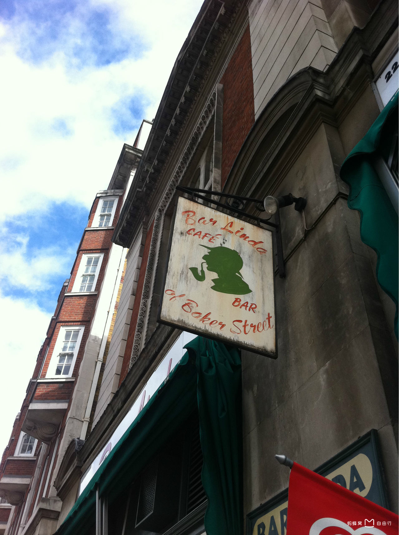  p>贝克街(baker street)是18世纪末由实业投机家爱德华·柏克莱