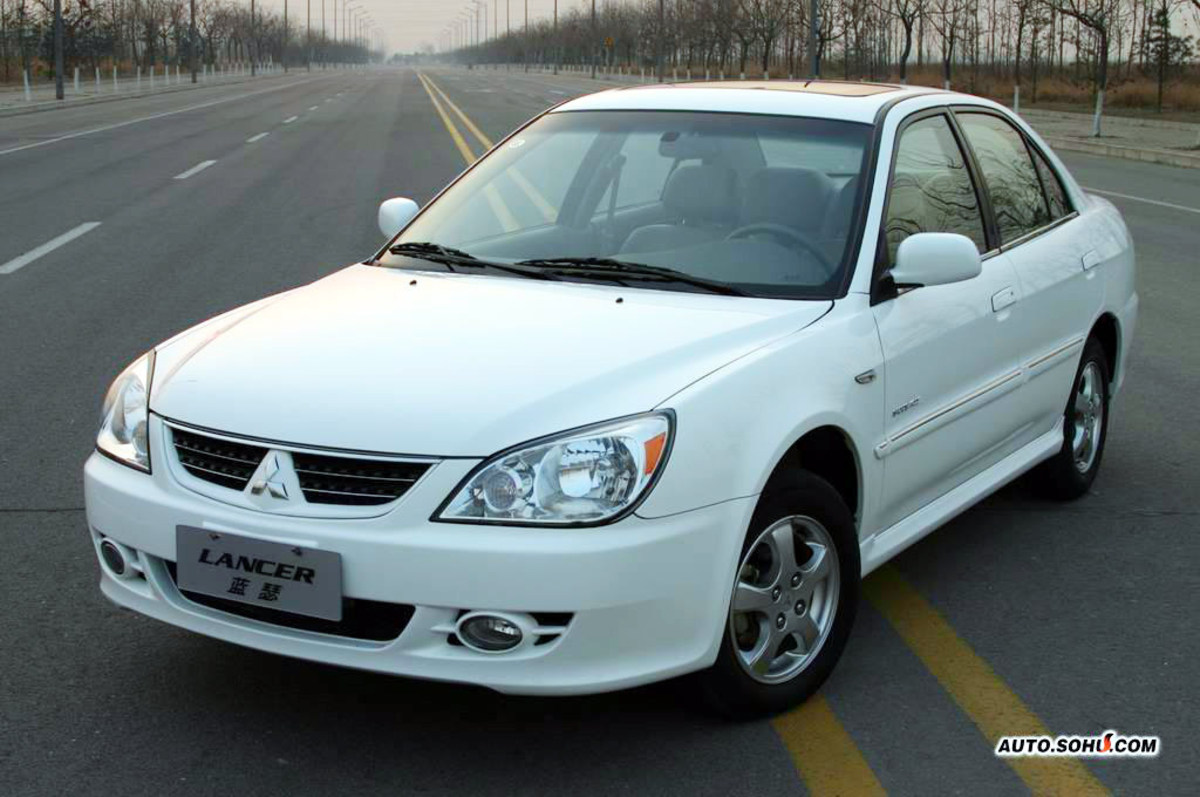  p>三菱蓝瑟是东南汽车推出的三菱车标轿车,属国产车,市场定位在 a