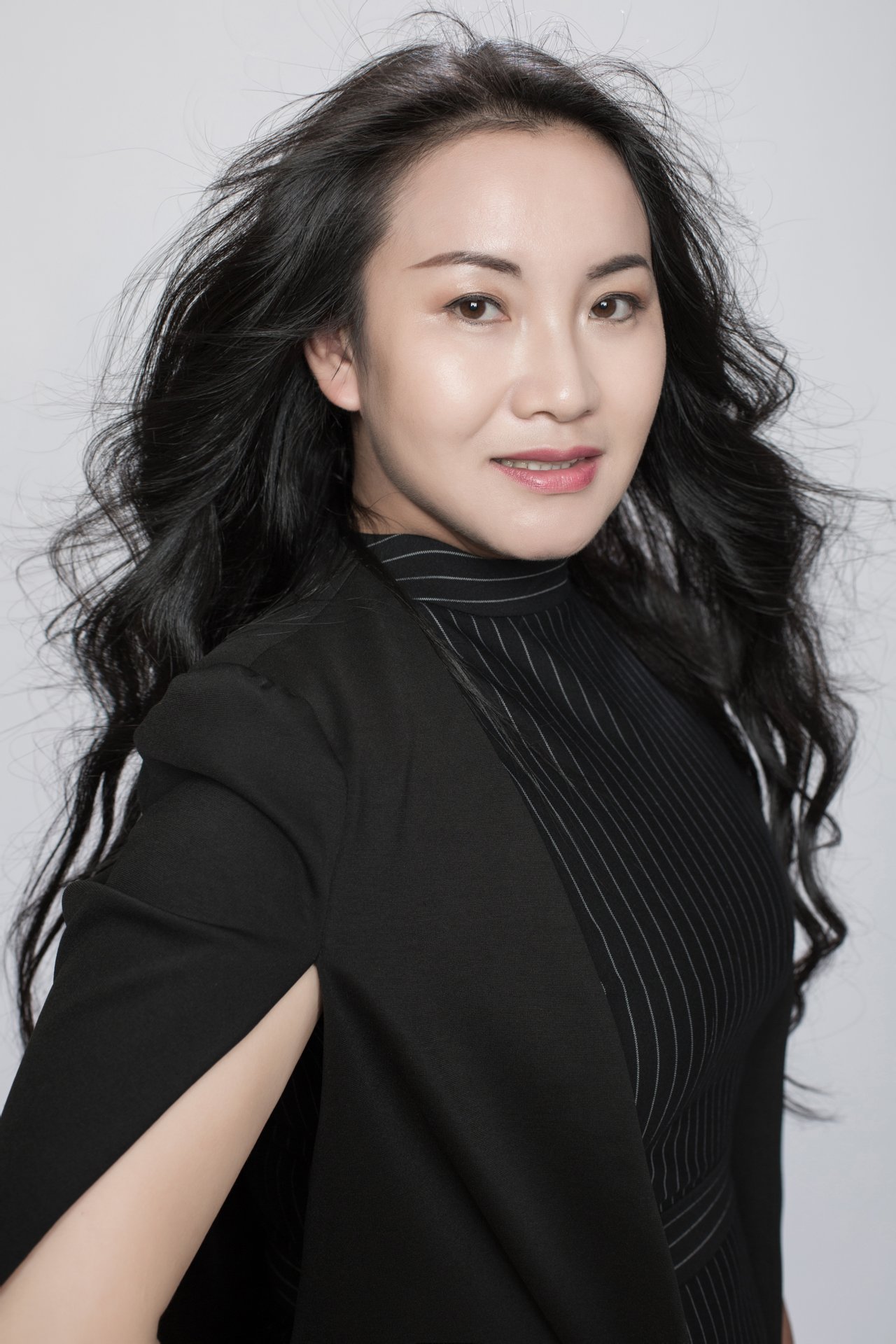 class="ref" data-ctrid="sv9kfw5onrsq">李诗妍,中国内地女演员 