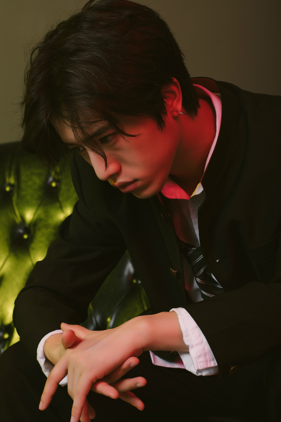  p data-id="gnbrxt40bd">伯远,本名汤浩,1993年2月11日出生于贵州省