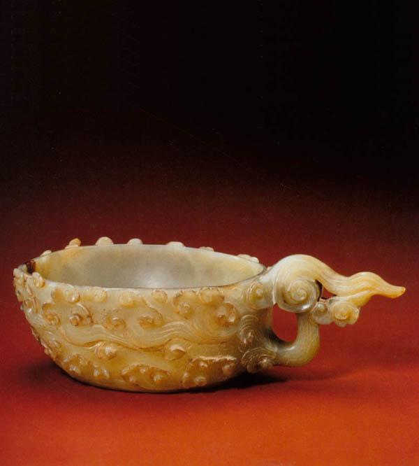  p>玉云形杯,产于唐代,清宫旧藏,玉料 a target="_blank" href="/item