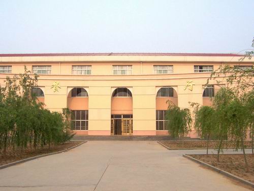 济南市章丘区实验中学