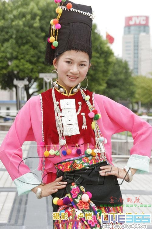 中国少数民族服装_百度百科