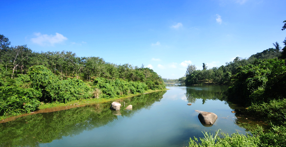  p>安富·雨林海是位于海南岛东南部兴隆境内的洋房,别墅类住宅,由 a
