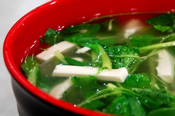 鸡毛菜豆腐汤