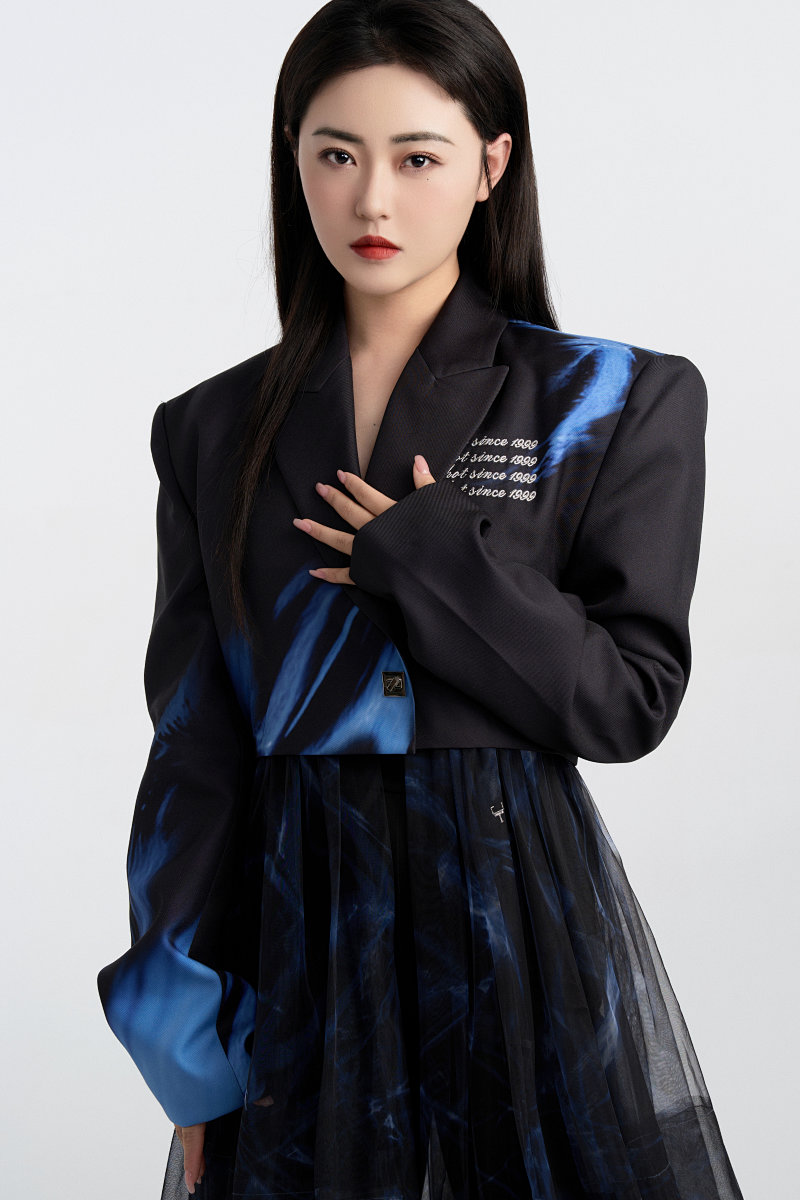  p data-id="gnbzhv5sfc">张悦楠,出生于1995年3月3日,毕业于 a