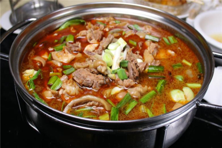 韩国狗肉火锅