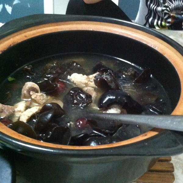 木耳红枣瘦肉汤