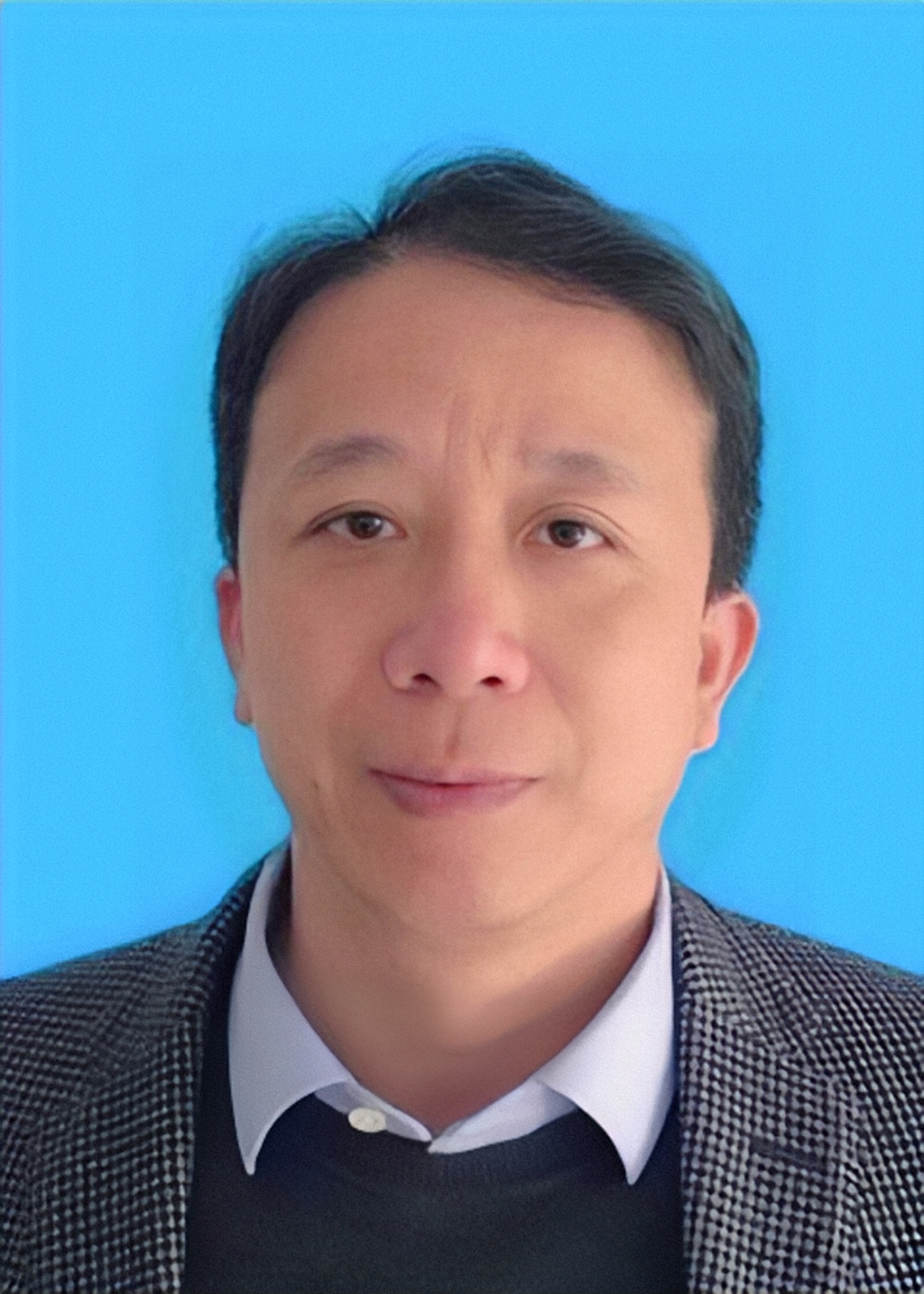 王武,毕业于<a target="