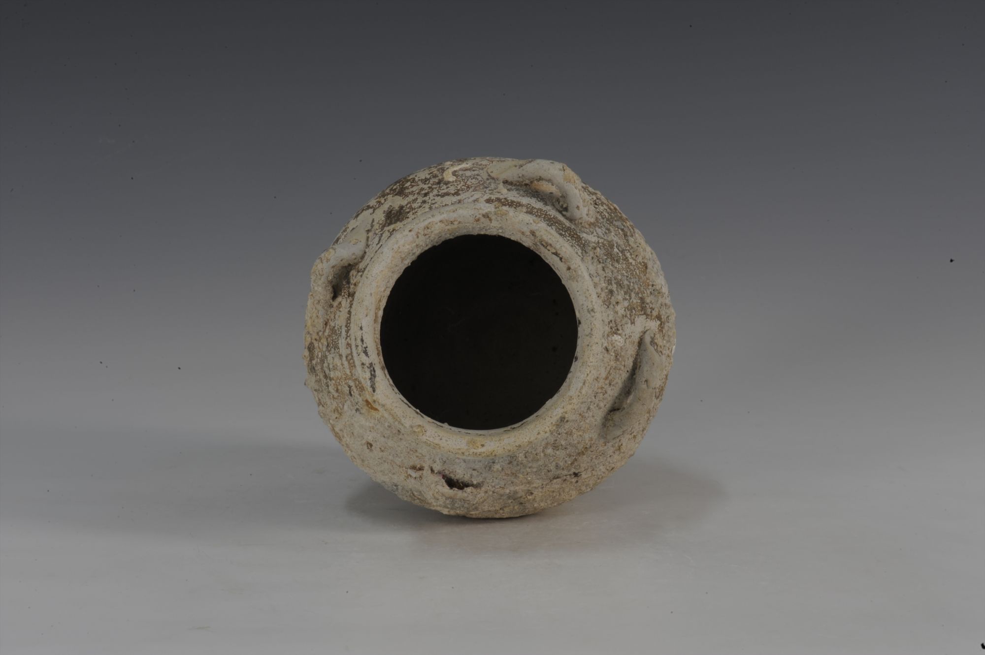 宋代酱釉四系罐