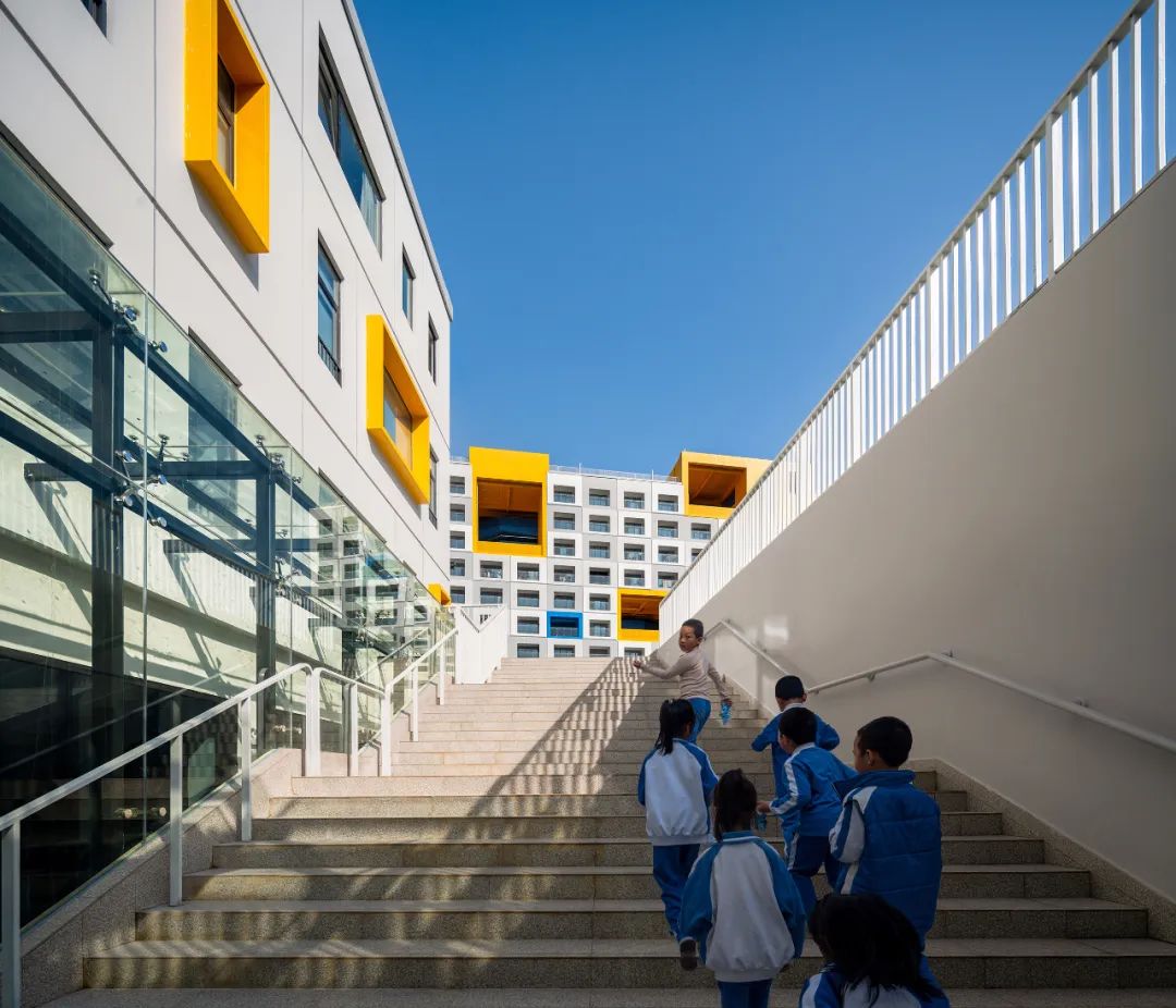 深圳市坪山区锦龙小学