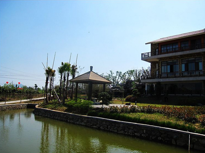  p> b>南沣山养生养老生态园 /b>位于广东省五华县梅林镇梅南村,总