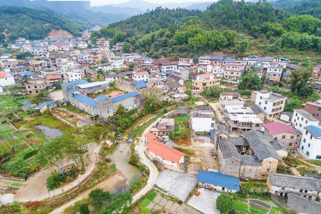  p data-id="gnx0f6bifn">隘子镇,隶属广东省韶关市始兴县,位于 a