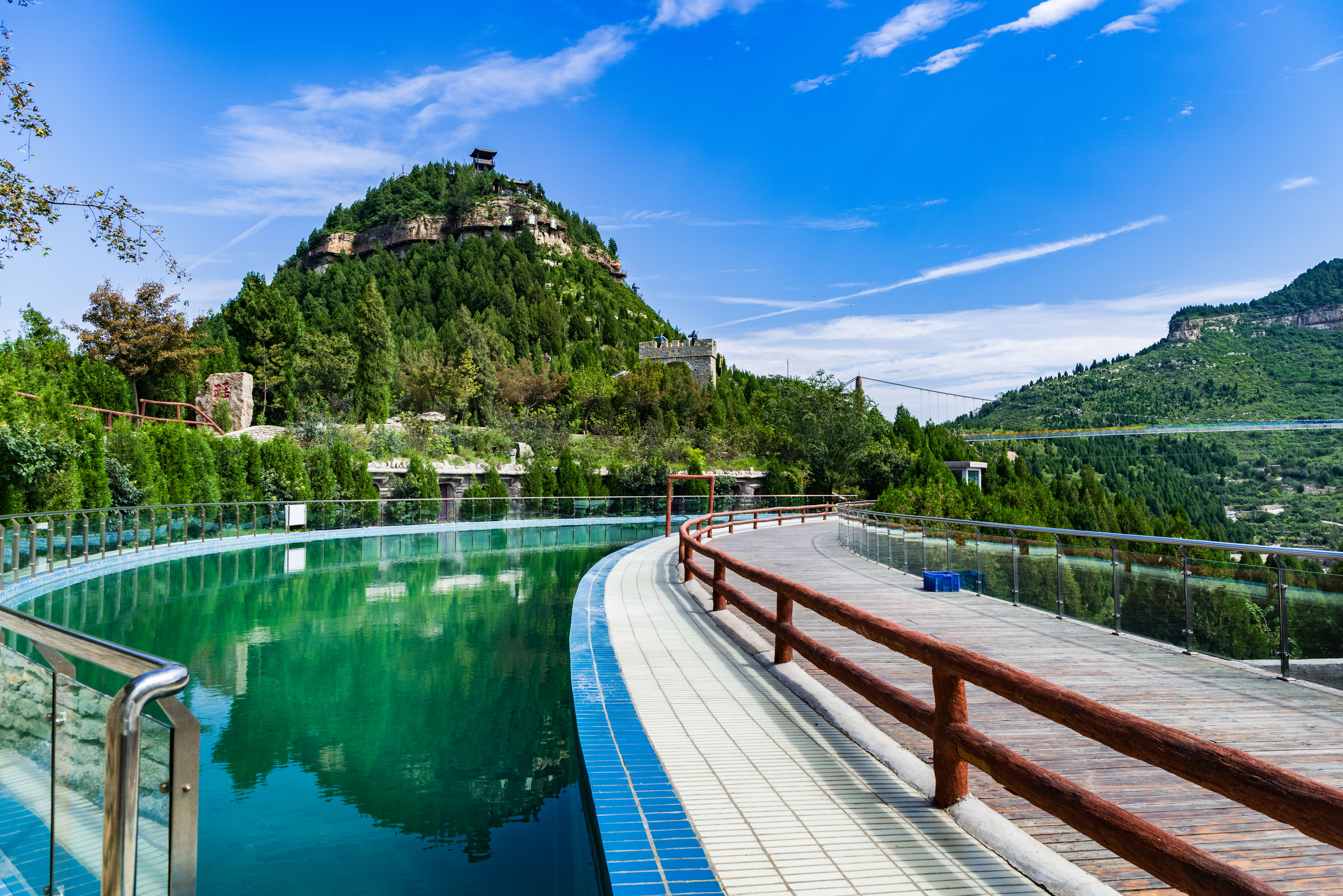 scenic spot)位于<a target="