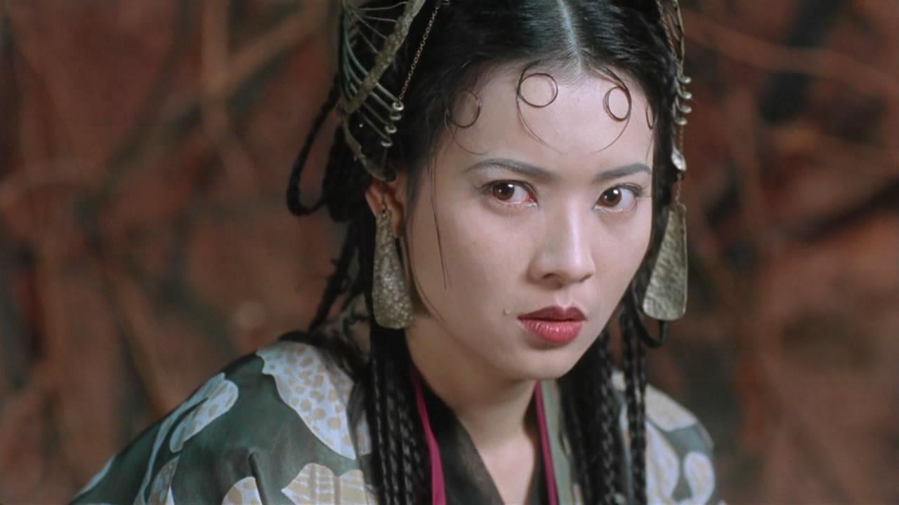 出生于香港,中国香港影视女演员,主持人,有"靓绝五台山"的美誉