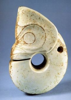 红山文化玉猪龙（牛河梁出土）