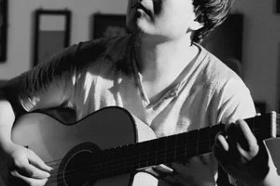  p>《大山里的孩子》是王继阳演唱的歌曲,由王继阳作曲,卢中强,王继阳