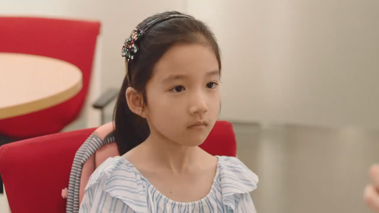  p data-id="u0jui3ghyimt">刘南希,是一名女演员. /p>